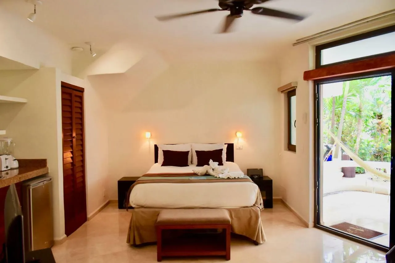****  Playa Palms Beach Hotel Playa del Carmen Mexico