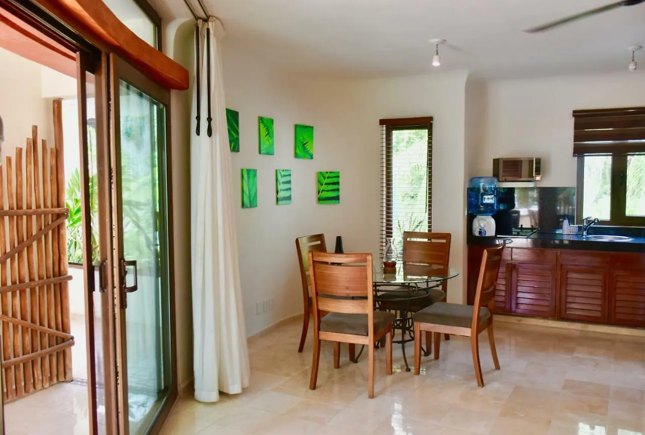 ****  Playa Palms Beach Hotel Playa del Carmen Mexico